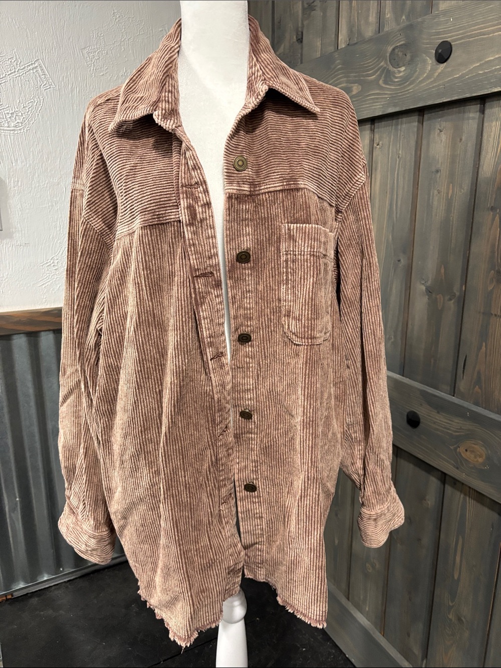 LA MIEL Corduroy Button-Up Jacket in Light Brown